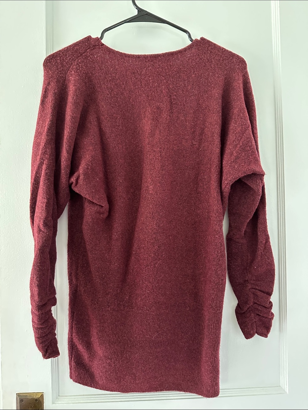 White House Black Market Burgundy V-Neck Long Sleeve Sweater - Picture 3 of 3